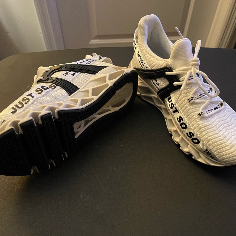 Unisex sneakers